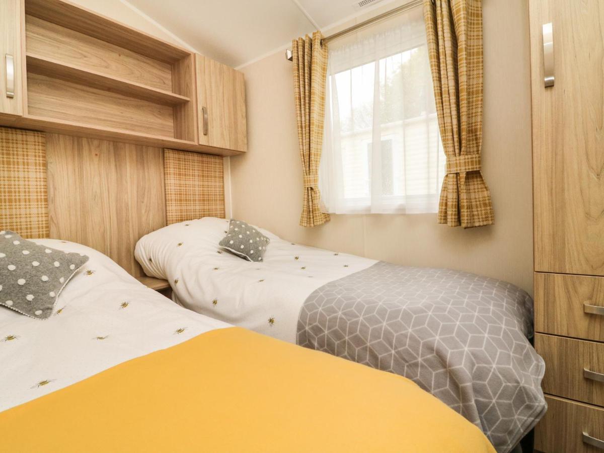 Ochenta Villa Combe Martin Exteriör bild