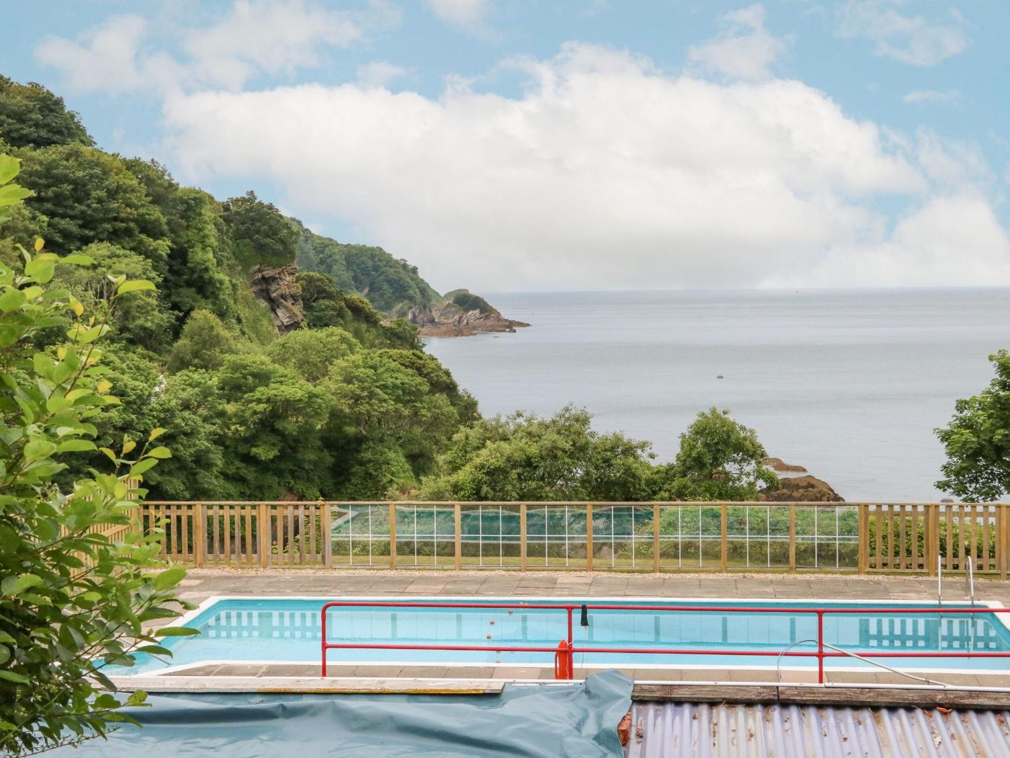 Ochenta Villa Combe Martin Exteriör bild